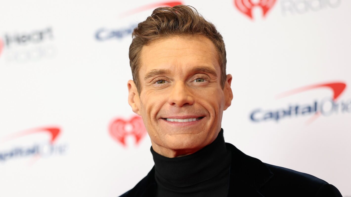 Ryan Seacrest Gets Emotional Over First Christmas Without His Father &mdash; Fans Respond With Heartfelt Messages
